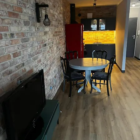 Z Widokiem Na Stadion Styl Industrialny Jedyny Taki Check In 24 H アパート